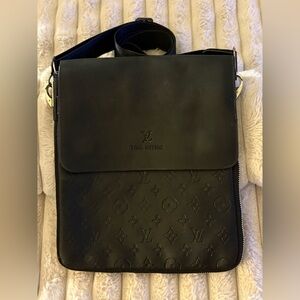 Louis Vuitton Monogram Black Messenger Bag